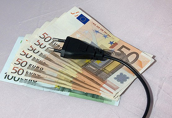 Solo in Italia l’energia costa il 30% in più: scopri il perchè e come risparmiare