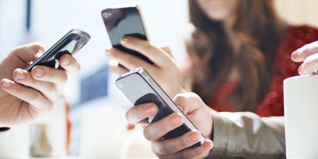 Il mercato della telefonia mobile in Italia e nel resto d’Europa: la tesi di Mattia Carotenuto