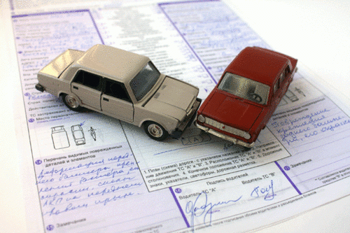 Assicurazione auto: calo delle tariffe nel 2016