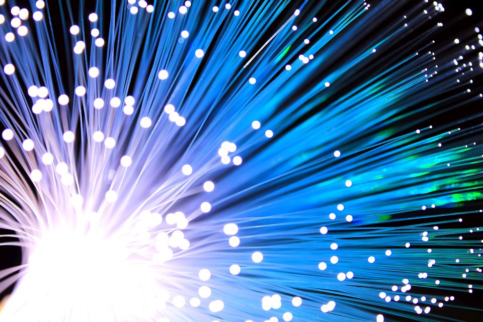 Fibra ottica, chi scegliere? 3 consigli per trovare l’operatore giusto