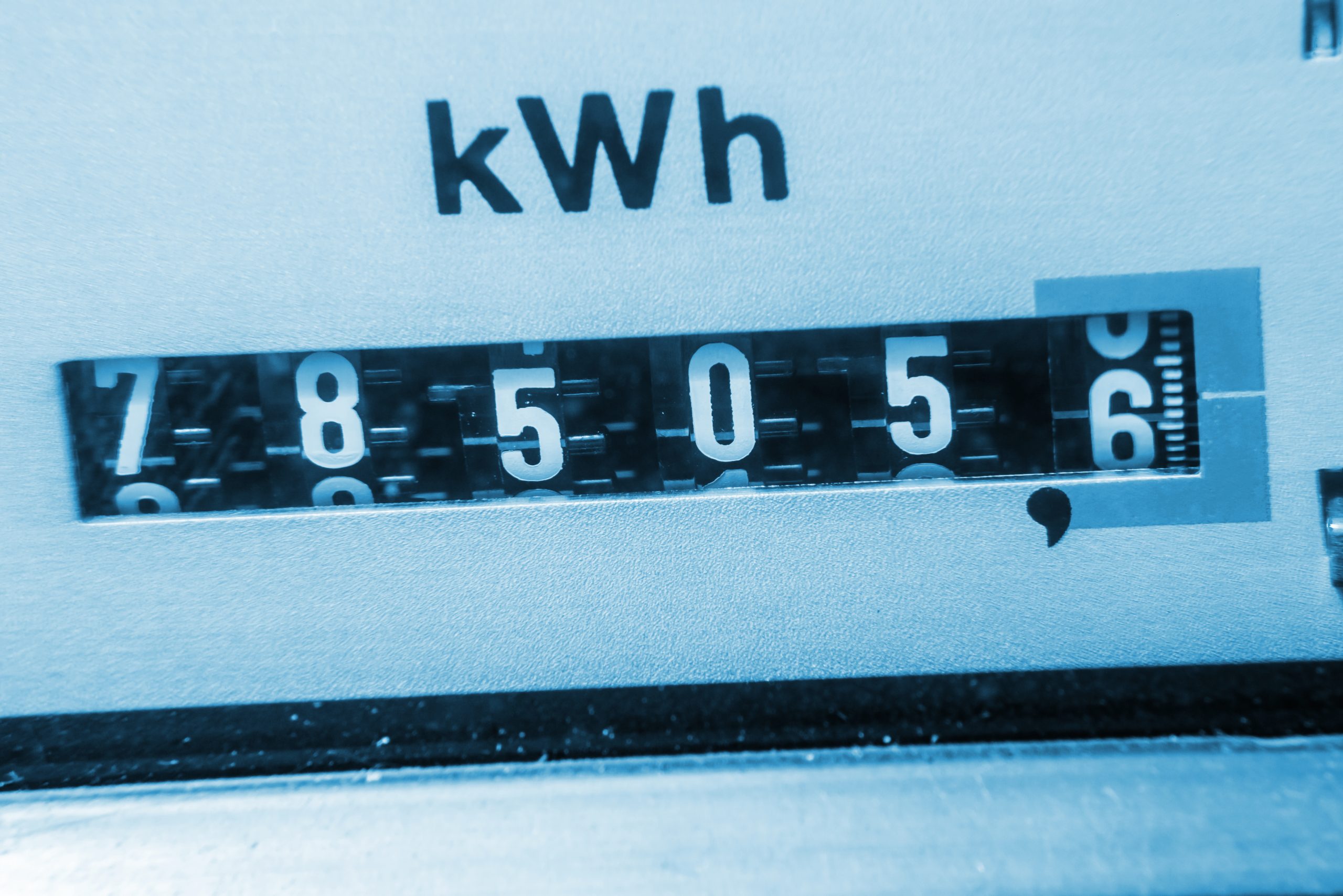 Cambio fornitore di luce e gas in 24 ore: cosa cambia dal 1° gennaio 2026
