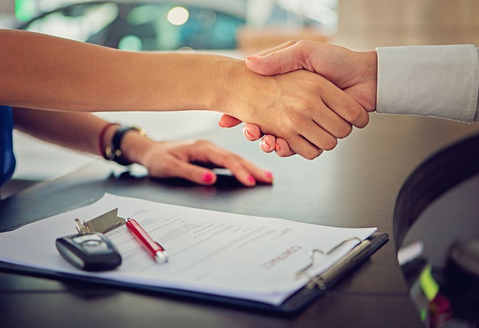 Si può fare l’assicurazione senza passaggio di proprietà?