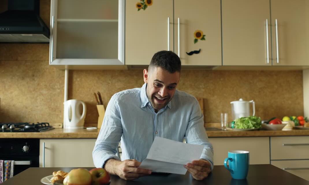 Bonus bolletta elettrica 2026: 115€ senza fare domanda, ecco chi ne ha diritto e quando arriva