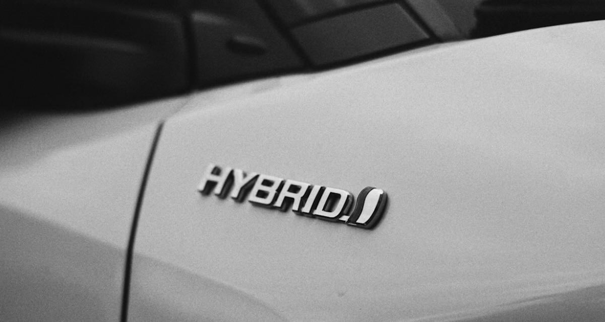 Auto usata ibrida: cosa controllare prima dell’acquisto