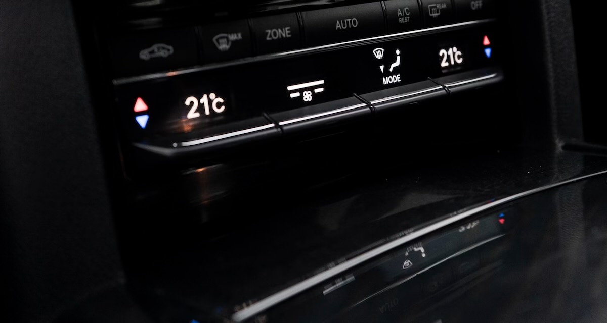 Aria condizionata auto non raffredda: cause e possibili soluzioni