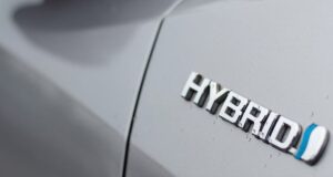plug in hybrid mercato 300x160