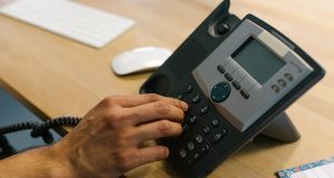 telefono fisso solo voce over 70 300x160